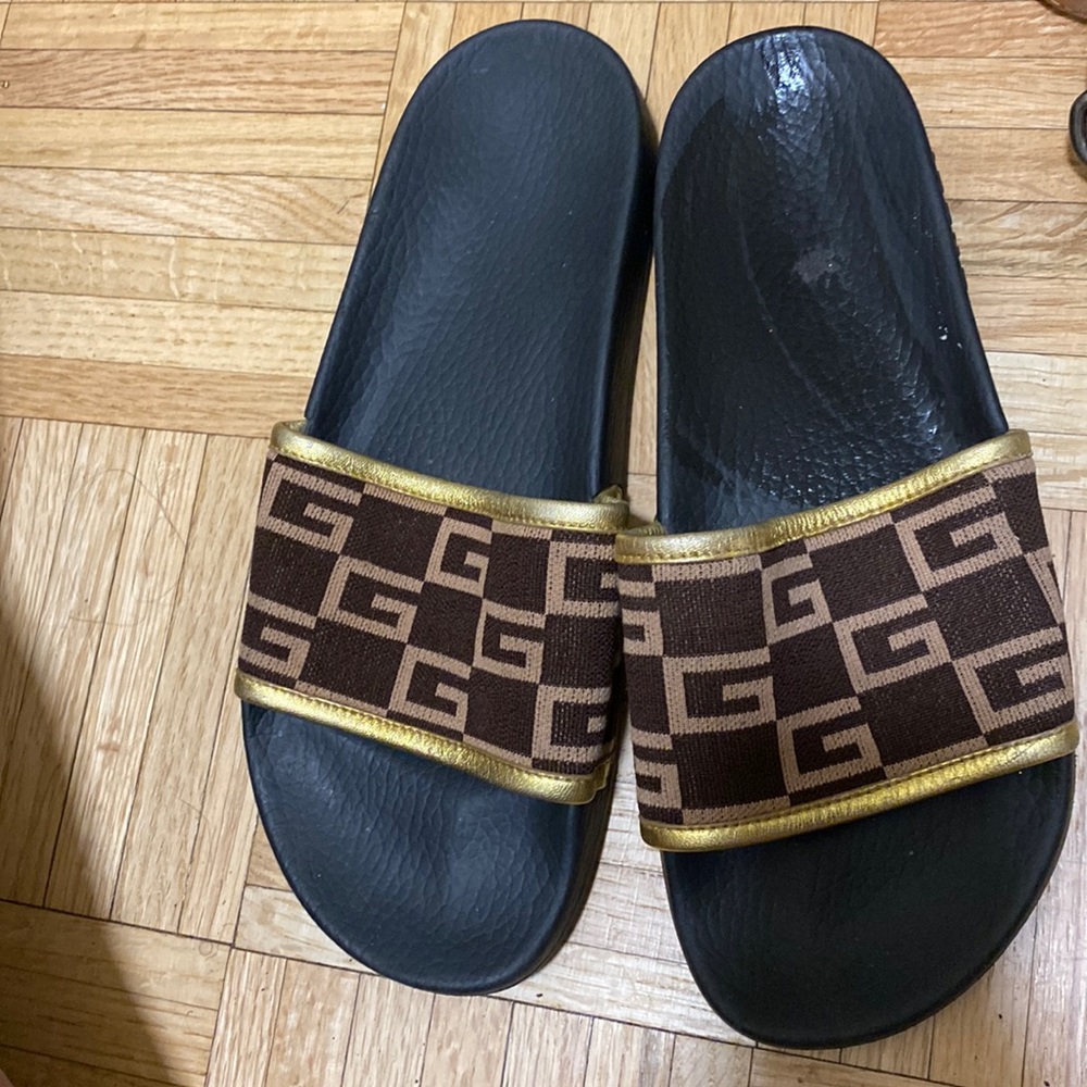 Gucci slides